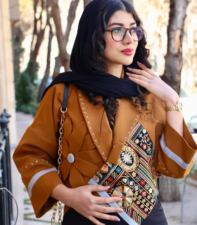کت سوپر مازراتی آجری